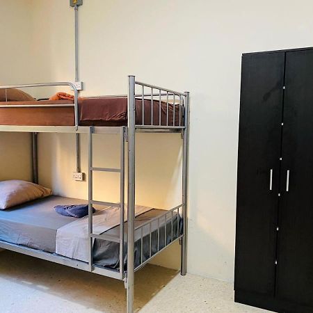 Ommi Hostel Saint Julian's Ngoại thất bức ảnh
